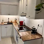 Cozy Barceloneta Flat - Newly Renovated *