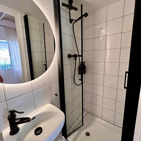 Cozy Barceloneta Flat - Newly Renovated