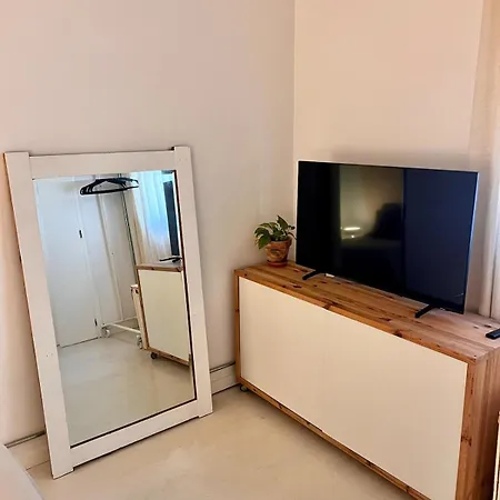 Apartment Cozy Barceloneta Flat - Newly Renovated