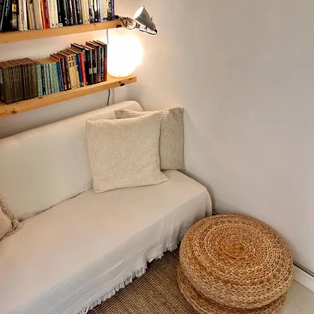 Apartment Cozy Barceloneta Flat - Newly Renovated Barcelona