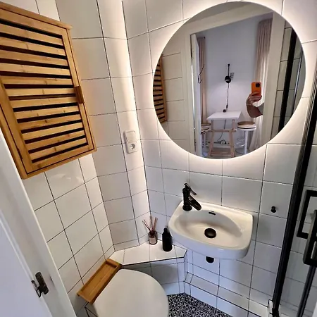 Cozy Barceloneta Flat - Newly Renovated Barcelona